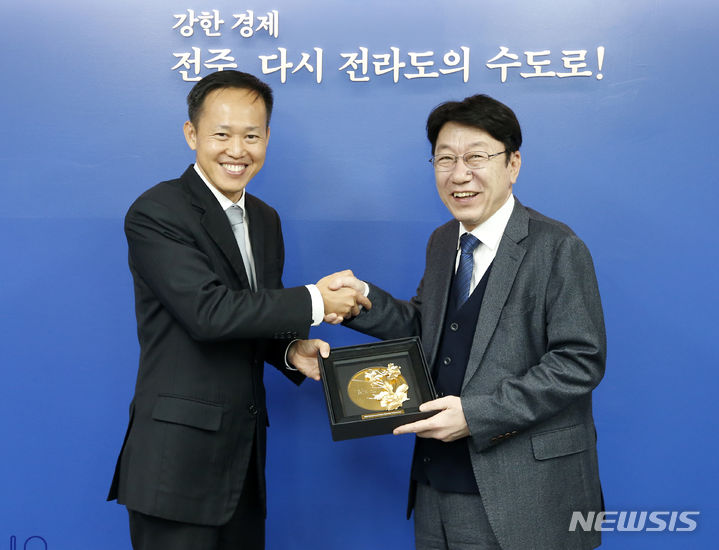 테마섹 폴리테크닉대, 전주 찾아 '국제교류 협력' 강화