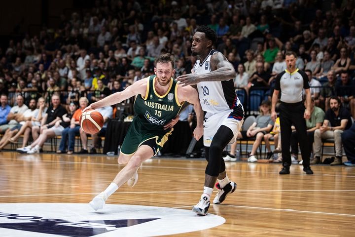 [서울=뉴시스] 고승민 기자 = 국제농구연맹(FIBA) 랭킹 51위 한국 남자농구 대표팀이 랭킹 4위의 강호 호주에 패배했다. 안준호 감독이 이끄는 한국 남자농구 대표팀은 22일 호주 벤디고의 레드 에너지 아레나에서 열린 2025년 FIBA 아시아컵 예선 A조 1차전에서 호주에 71-85로 역전패했다. (사진=FIBA 제공) 2024.02.22. photo@newsis.com *재판매 및 DB 금지