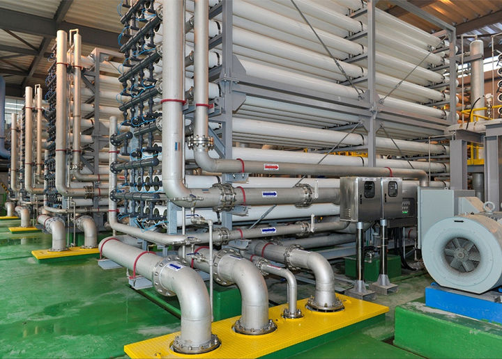 [사진=뉴시스] 포스코가 CDP(탄소정보공개프로젝트)로부터 ▲기후변화대응 ▲수자원관리 부문에서 각각 최고 수준인 리더십(A-) 등급을 받았다. 사진은 포스코의 해수담수화 설비. (사진=포스코 제공) 2024.02.23 photo@newsis.com *재판매 및 DB 금지