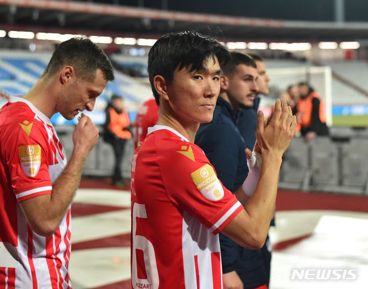 [서울=뉴시스] 세르비아 프로축구 수페르리가 즈베즈다의 황인범. (사진=즈베즈다 SNS 캡처) *재판매 및 DB 금지