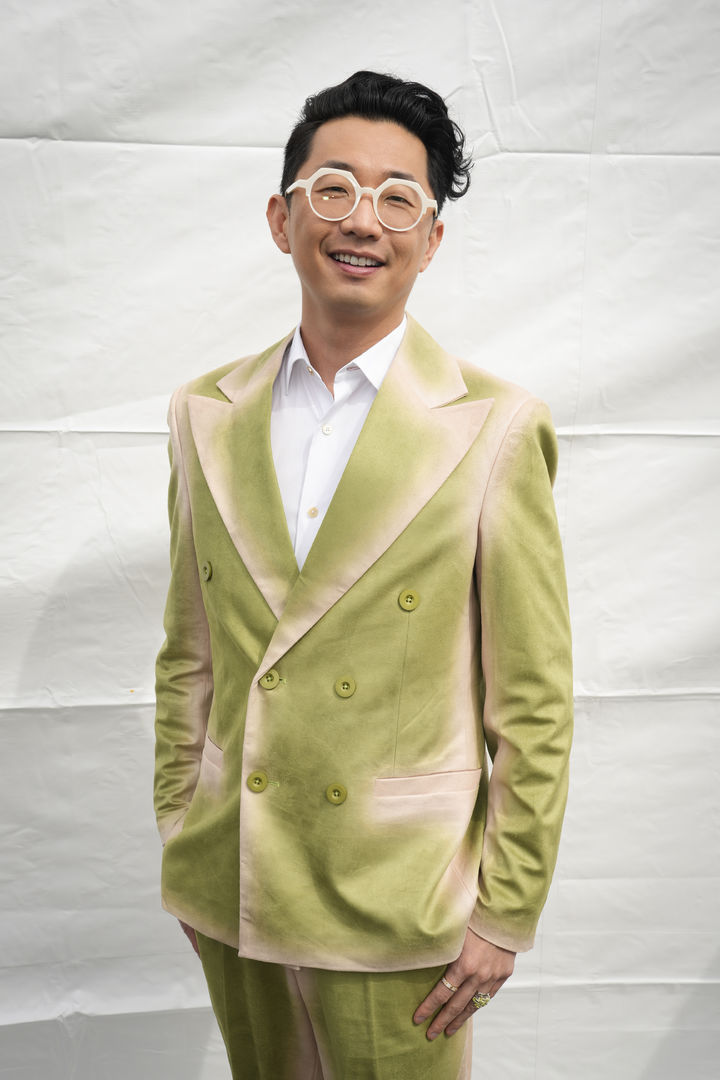 [산타 모니카=AP/뉴시스] 이성진(Lee Sung Jin) 감독