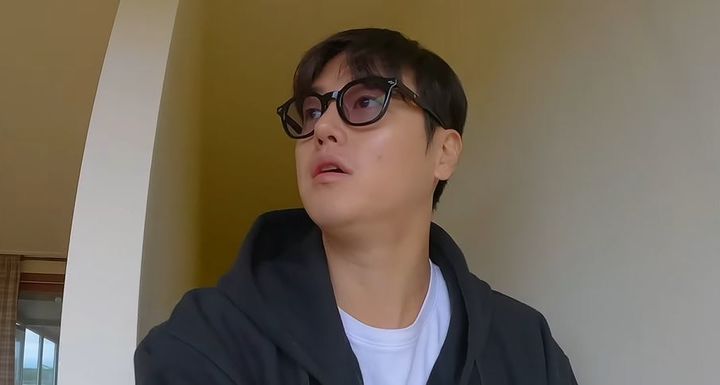 [서울=뉴시스] 세계여행 유튜버 채코제가 당분간 해외여행 중단했다. (사진= 유튜브 '채코제' 캡처) 2024.2.26. photo@newsis.com *재판매 및 DB 금지