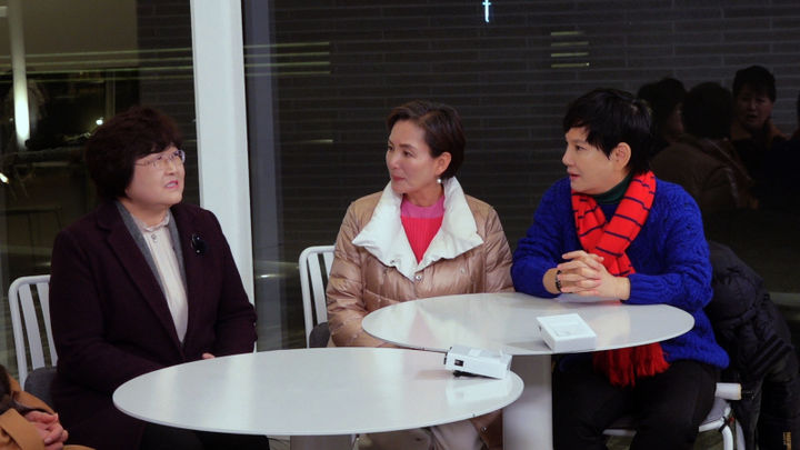 [서울=뉴시스] 29일 오후 8시55분 방송되는 '박원숙의 같이 삽시다'에서는 사선녀가 결혼 정보 회사에 방문한다. (사진=KBS 2TV '박원숙의 같이 삽시다' 제공) 2024.02.28. photo@newsis.com *재판매 및 DB 금지