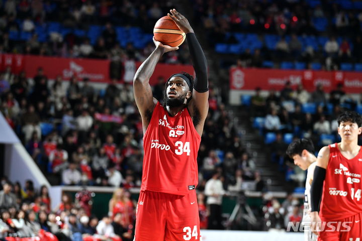 [서울=뉴시스]프로농구 서울 SK 자밀 워니 (사진 = KBL 제공)