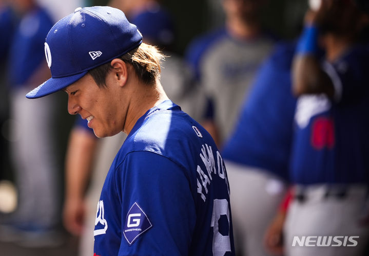 [서프라이즈=AP/뉴시스]LA 다저스 야마모토 요시노부. 2024.02.29.