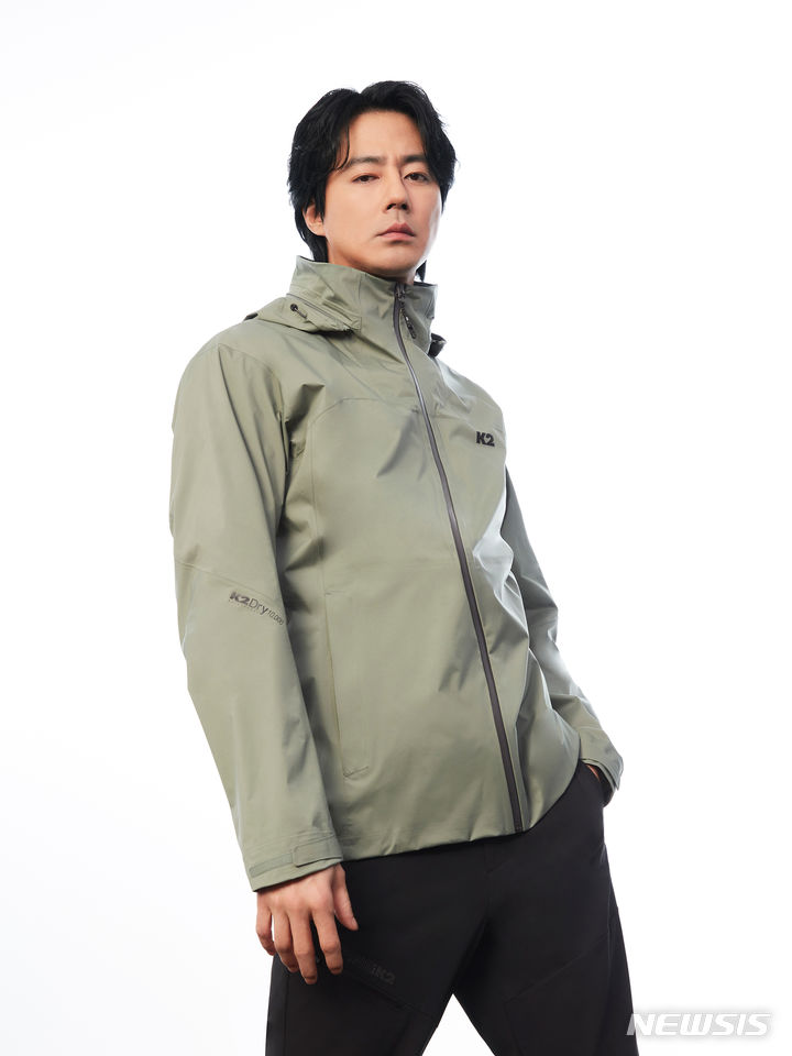 [서울=뉴시스]K2, '카라코람 코어 방수 재킷'.2024.03.02.(사진=K2 제공)photo@newsis.com