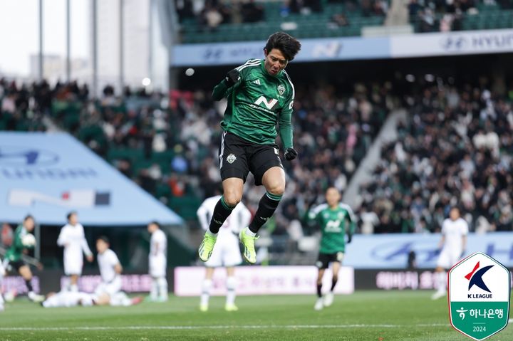 [서울=뉴시스]프로축구 전북 현대 안현범. (사진=프로축구연맹 제공)