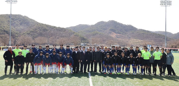 [합천=뉴시스] 합천군청 2024 춘계 전국고등축구대회 신평고 우승 *재판매 및 DB 금지 *재판매 및 DB 금지