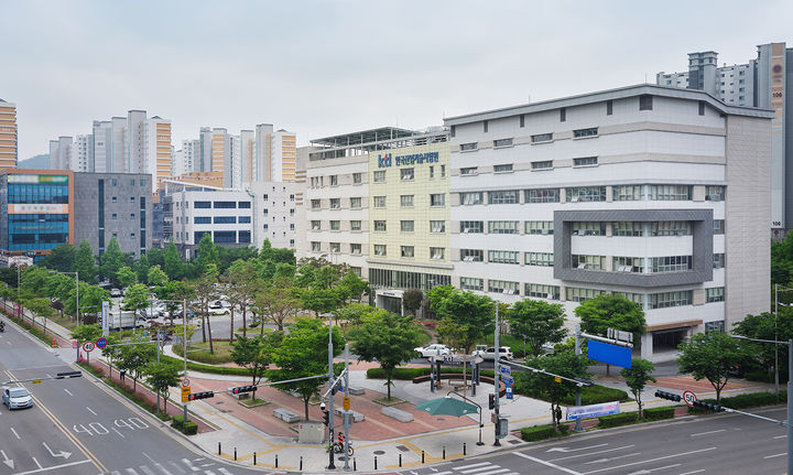 [진주=뉴시스]한국산업기술시험원 경남 진주본원 전경.(사진=뉴시스DB).photo@newsis.com *재판매 및 DB 금지