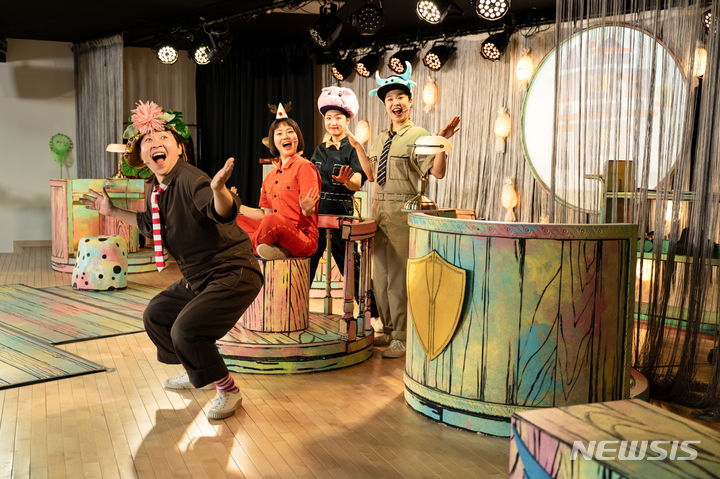 [안산=뉴시스] 연극 '사슴 코딱코의 재판' (사진=안산문화재단 제공)2024.03.06.photo@newsis.com