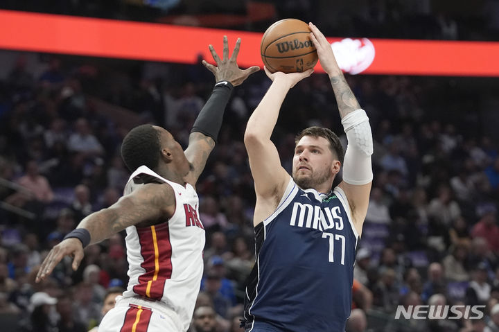 [댈러스=AP/뉴시스]NBA 댈러스의 돈치치. 2024.03.07.