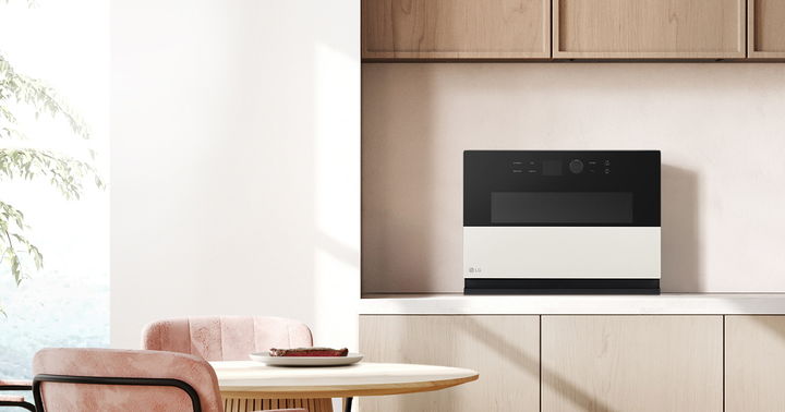 [서울=뉴시스]LG전자가 10가지 조리 기능을 한 대의 제품으로 편리하게 이용할 수 있는 ‘디오스 오브제컬렉션 광파오븐’ 신제품을 8일 출시했다. 이 제품은 최근 미식가들로부터 큰 관심을 받는 수비드(sous vide) 조리를 누구나 손쉽게 하도록 '에어수비드' 기능을 탑재한 것이 특징이다. (사진=LG전자 제공) photo@newsis.com *재판매 및 DB 금지