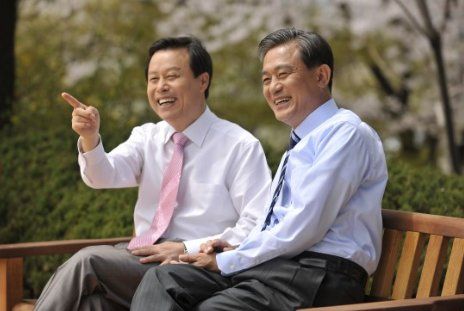 더불어민주당 도종환 전 국회의원(왼쪽)과 김병우 전 충북교육감. *재판매 및 DB 금지