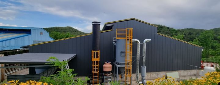 [안동=뉴시스] 영덕울진축협이 건설한 바이오차 생산시설. (사진=경북도 제공) 2024.03.11 *재판매 및 DB 금지