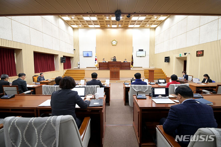 [연천=뉴시스] 제284회 임시회. (사진=연천군의회 제공) 2024.03.12 photo@newsis.com