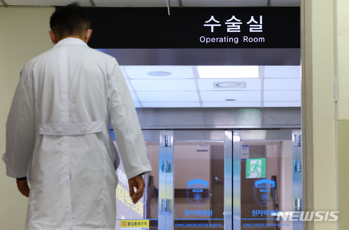 정부, 'AI특화병원' 시범사업 추진…참여 병원에 2년간 100억 지원