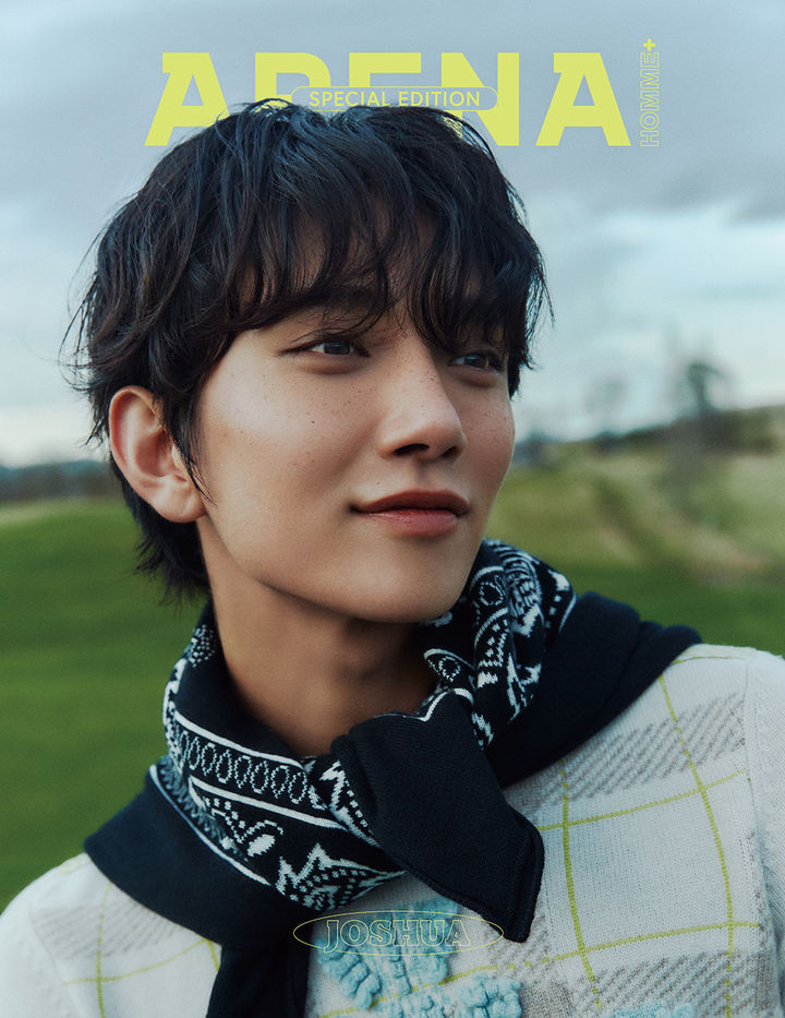 [서울=뉴시스] 그룹 '세븐틴' 조슈아가 패션 매거진 '아레나 옴므 플러스' 4월호 속 스페셜 에디션을 장식했다. (사진=아레나 옴므 플러스 제공) 2024.03.13. photo@newsis.com *재판매 및 DB 금지