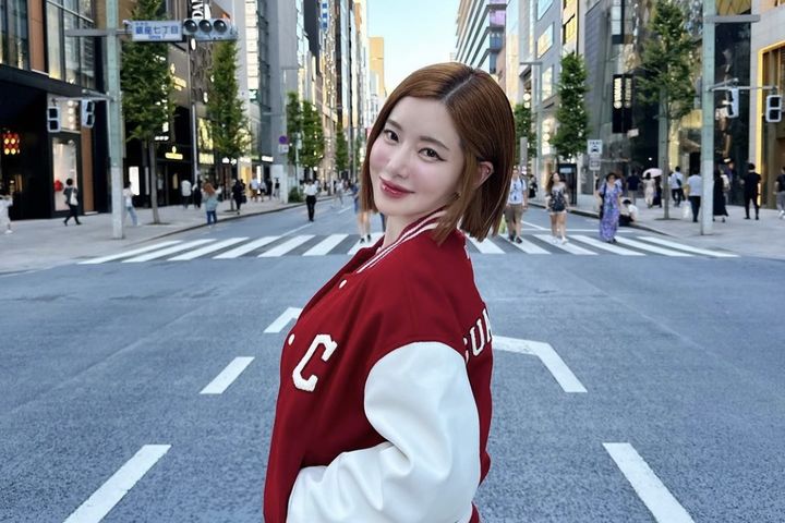 [서울=뉴시스] 일본의 한 성인물 제작업체가 한국의 유명 DJ를 연상하게 하는 작품을 예고한 것을 두고 일본에서 비난의 목소리가 커졌다고 최근 일본 주간 조세지신 등이 보도했다. 사진은 DJ 소다. (사진=DJ 소다 인스타그램 공식 계정 갈무리) 2024.03.19. *재판매 및 DB 금지