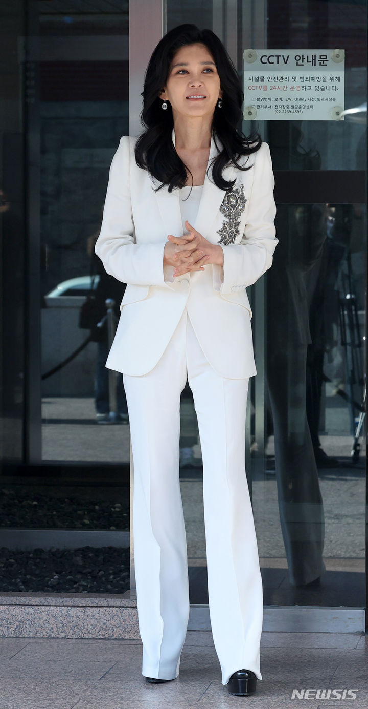 [서울=뉴시스] 김진아 기자 = 이부진 호텔신라 사장이 21일 오전 서울 중구 삼성전자 장충사옥에서 열린 정기 주주총회에 참석하고 있다. 2024.03.21. bluesoda@newsis.com