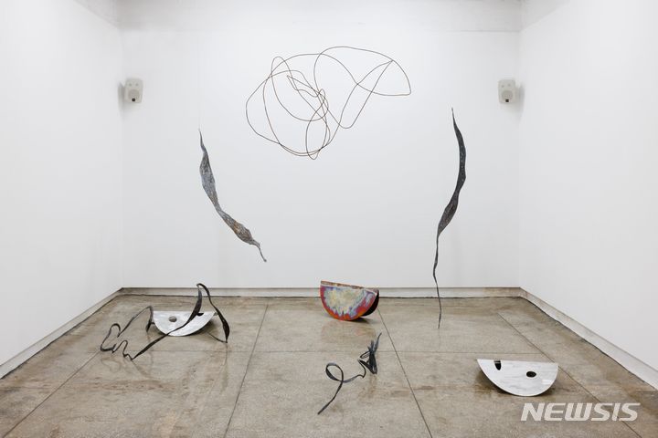 [창원=뉴시스] 경남 청년작가 노순천 '조각합주단'