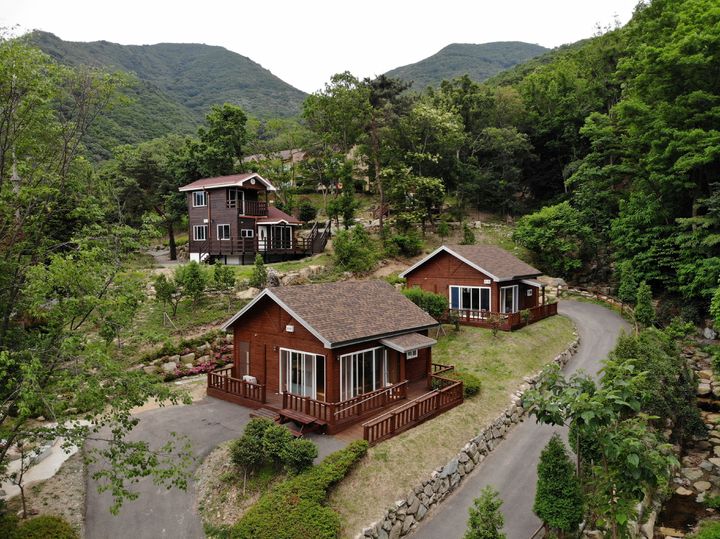 [양산=뉴시스] 대운산자연휴양림_숲속의 집 (사진=양산시 제공) 2024.03.27. photo@newsis.com *재판매 및 DB 금지