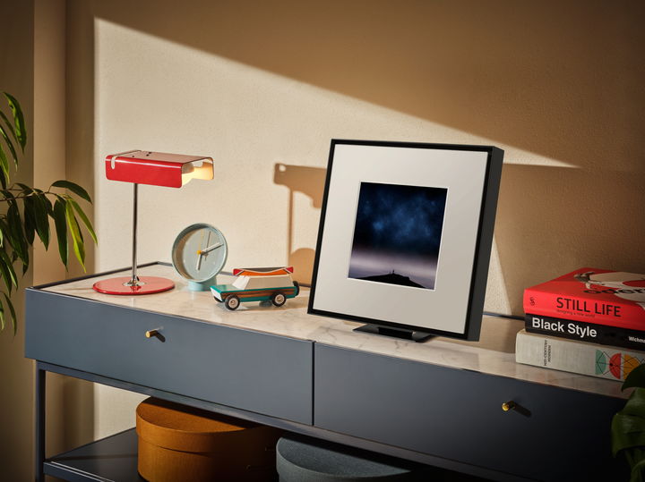 [서울=뉴시스]삼성전자가 어떤 인테리어와도 잘 어울리는 액자형 스피커 '뮤직 프레임'을 출시했다. (사진 = 삼성전자) 2024.03.27. photo@newsis.com *재판매 및 DB 금지