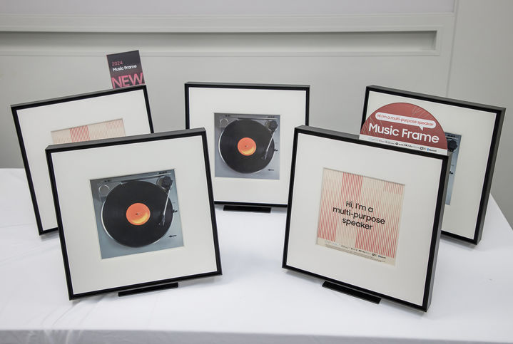 [서울=뉴시스]삼성전자가 어떤 인테리어와도 잘 어울리는 액자형 스피커 '뮤직 프레임'을 출시했다. (사진 = 삼성전자) 2024.03.27. photo@newsis.com *재판매 및 DB 금지