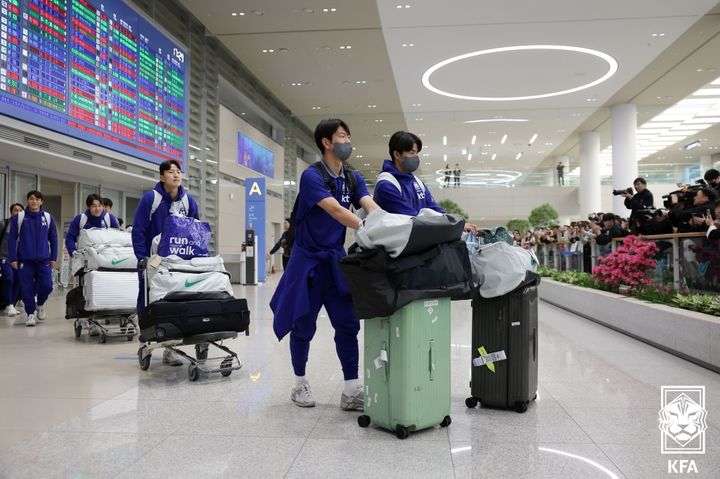 [서울=뉴시스]태국 원정 마친 축구대표팀 귀국. (사진=대한축구협회 제공)