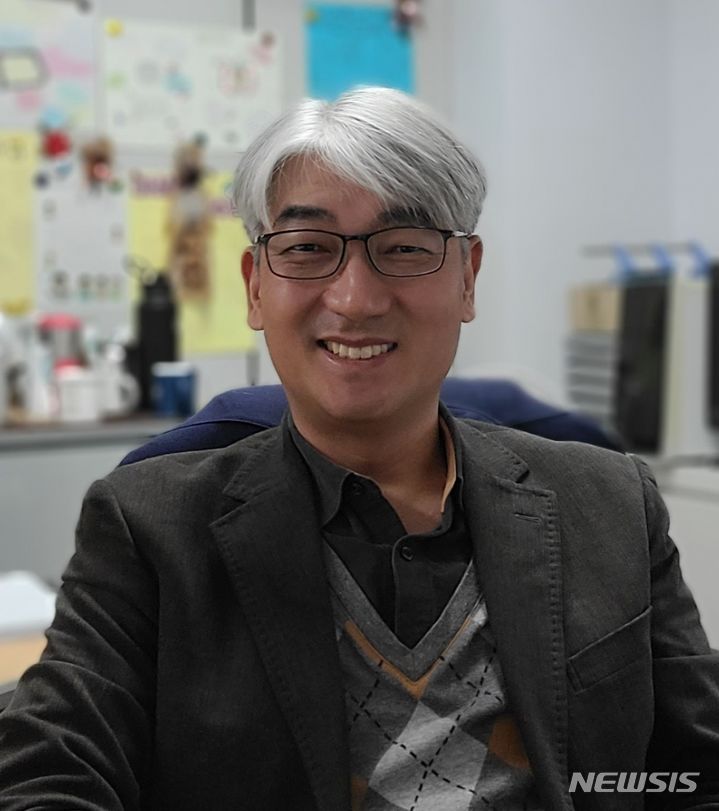 [시흥=뉴시스] 이성남 한국공대 나노반도체공학과 교수