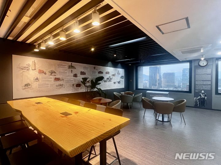 [서울=뉴시스]카페다락 내부.