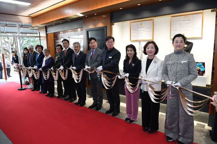 [창원=뉴시스]한일여고 개교50주년 기념식.2024.03.30.(사진=한일여고 제공) photo@newsis.com *재판매 및 DB 금지