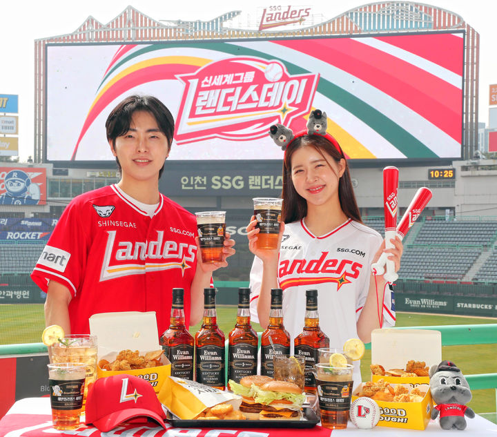 신세계푸드 에반 윌리엄스 하이볼. (사진=신세계푸드 제공) *재판매 및 DB 금지