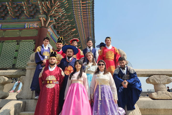 [서울=뉴시스] 숭실대가 KOICA(한국국제협력단), KDS(한국개발전략연구소)와 지난 9일부터 19일까지 '아제르바이잔 실무자급 공무원 초청연수'를 진행했다. (사진=숭실대 제공) *재판매 및 DB 금지