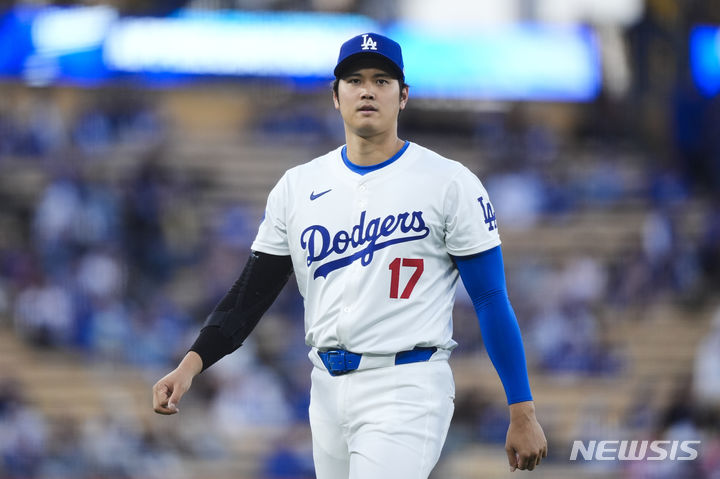 [로스앤젤레스=AP/뉴시스] 메이저리그(MLB) LA 다저스의 오타니 쇼헤이. 2024.04.03