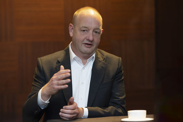 토마스 프리무스 포르쉐 AG 파나메라 제품 라인 총괄 사장이 2일 서울 신라호텔에서 뉴시스와 인터뷰하고 있다. (사진=포르쉐코리아) 2024.04.03 photo@newsis.com *재판매 및 DB 금지 *재판매 및 DB 금지