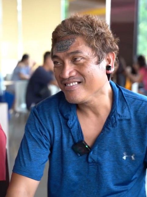 회사 로고를 문신하면 약 240만원을 준다는 만우절 장난에 속아 실제로 한 남성이 자신의 이마에 문신을 하는 일이 발생했다.(사진= 타라기스 페이스북 갈무리) *재판매 및 DB 금지