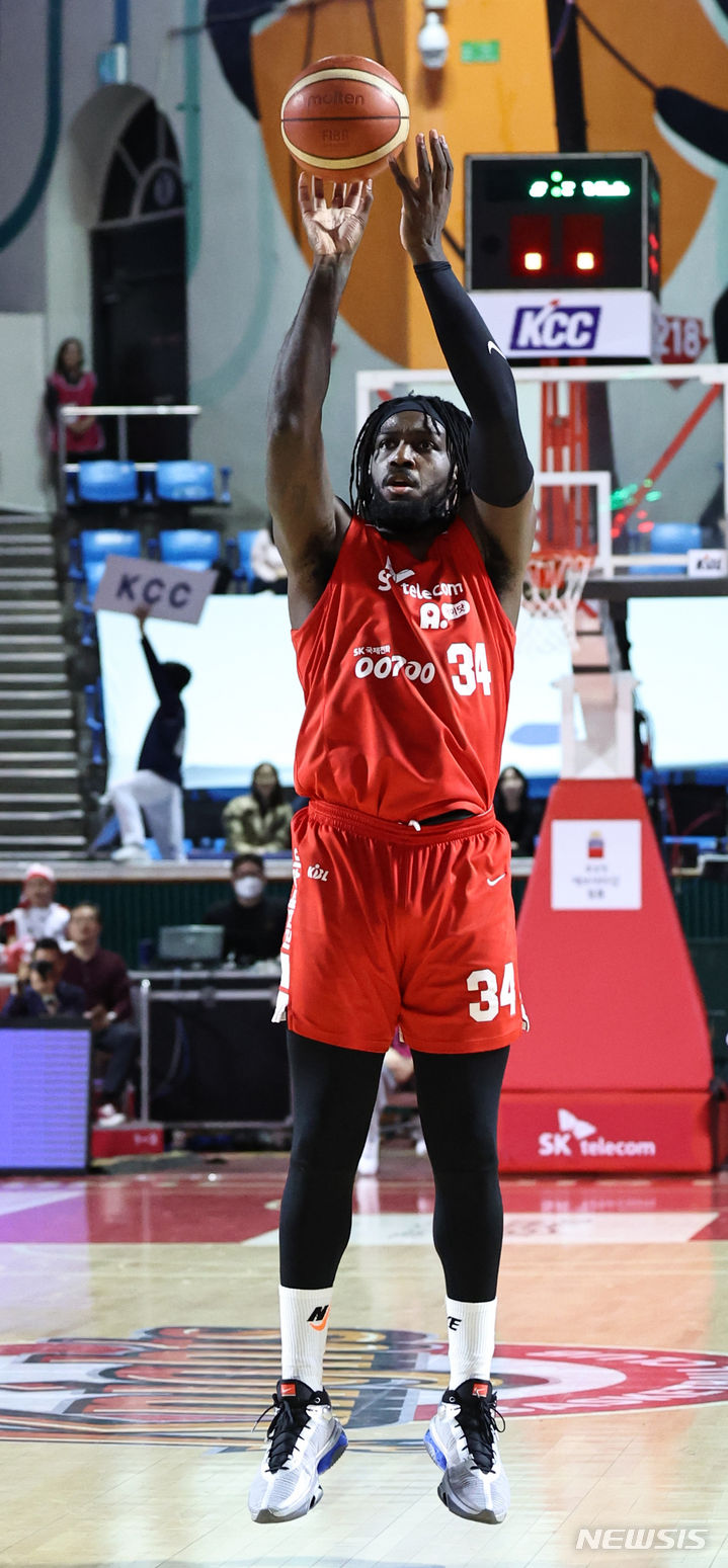 [서울=뉴시스] 김금보 기자 = 한국프로농구(KBL) 서울 SK의 자밀 워니. 2024.04.04. kgb@newsis.com