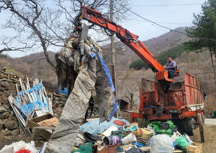 지리산국립공원, 주민·자원봉사자 함께 쓰레기 5t 처리