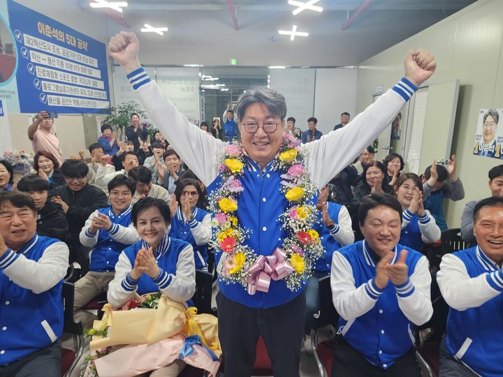익산갑 민주당 이춘석 "시민 목소리에 귀 기울이겠다"