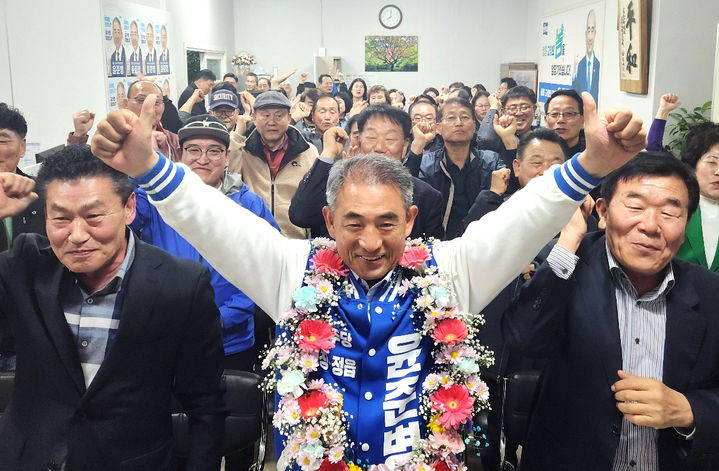 정읍·고창 민주당 윤준병 "국정 바로잡고 더 나은 미래로"