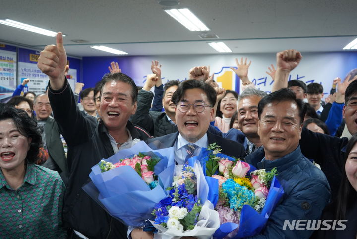 인천 연수구갑 민주당 박찬대 "중단 없는 발전의 길로"