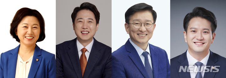 [화성=뉴시스] 제22대 국회의원선거 화성지역 당선자. 왼쪽부터 더불어민주당 송옥주 후보, 개혁신당 이준석 후보, 더불어민주당 권칠승 후보, 더불어민주당 전용기 후보(사진=중앙선거관리위원회)2022.04.11.photo@newsis.com