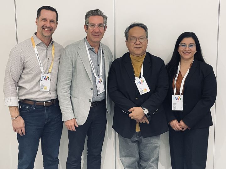 카카오헬스케어는 이달 9일에서 11일 (현지시각 기준) 미국 라스베가스에서 진행되고 있는 ‘구글 클라우드 넥스트 2024’에서 다양한 글로벌 기업들과 사업 협력을 논의했다고 11일 밝혔다.(사진=카카오헬스케어) *재판매 및 DB 금지