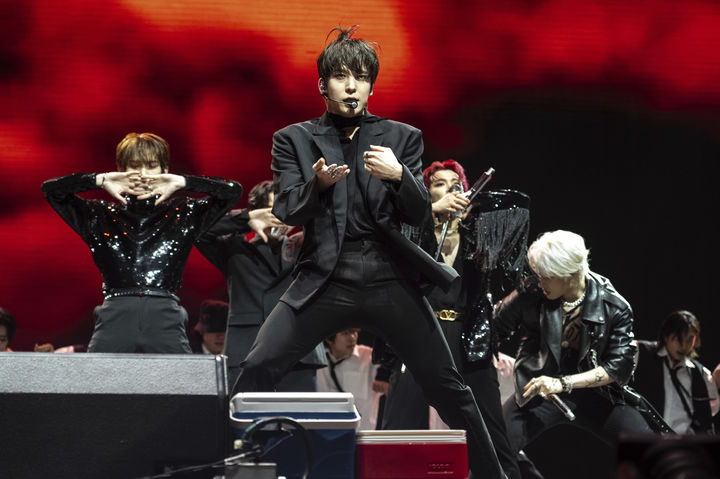 ATEEZ Achieves Second No. 1 on Billboard 200, Continuing the Myth of K-Pop's Small Agencies
