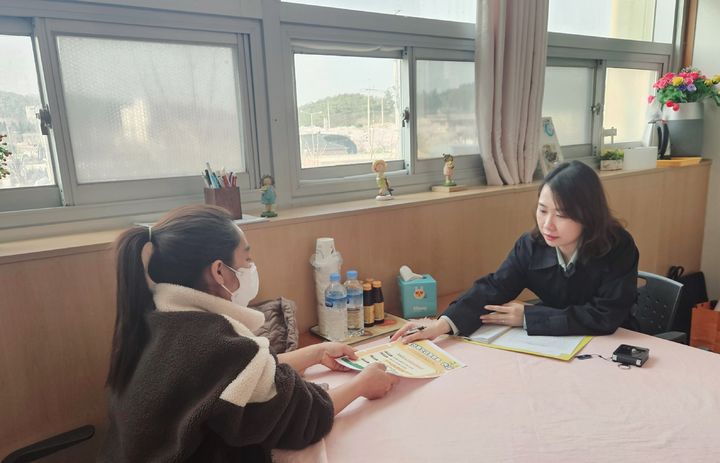 다문화가족 찾아가는 상담서비스. (사진=전남도 제공) *재판매 및 DB 금지