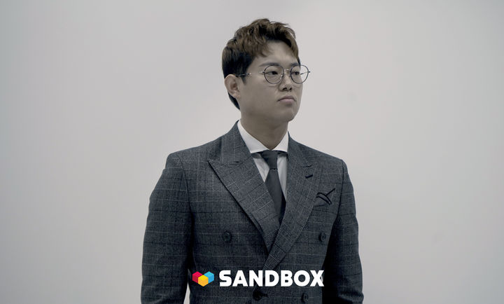 [서울=뉴시스] 유튜버 겸 아프리카TV BJ(인터넷 방송 진행자) '감스트'(34·김인직)가 샌드박스네트워크와 전속계약을 체결했다. (사진= 샌드박스 네트워크 제공) 2024.4.15. photo@newsis.com *재판매 및 DB 금지