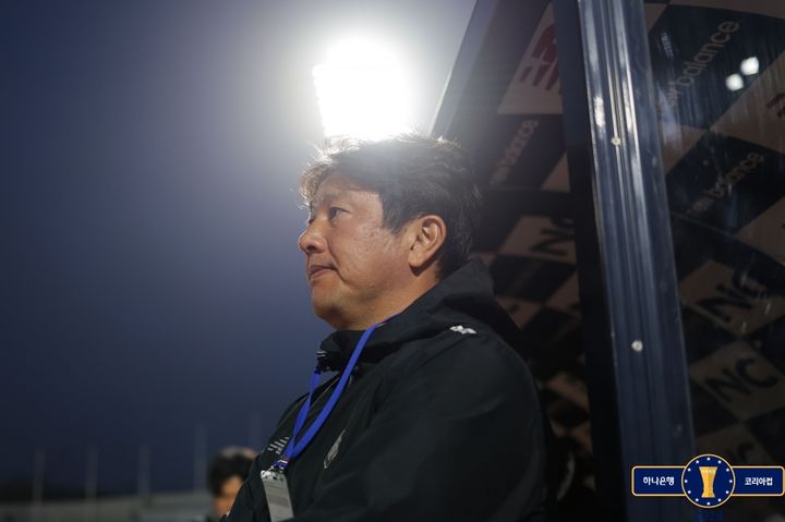 [서울=뉴시스] 프로축구 K리그2 서울이랜드의 김도균 감독. (사진=한국프로축구연맹 제공) *재판매 및 DB 금지