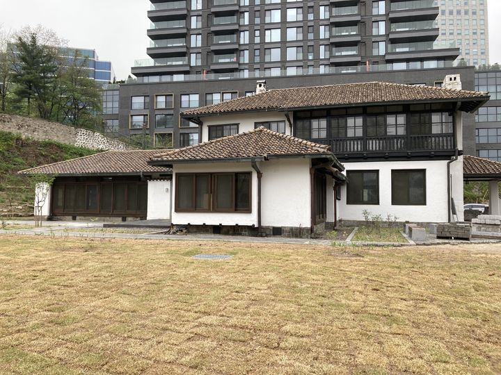 [서울=뉴시스] 덕수궁 선원전 권역 조선저축은행 중역사택 (사진=문화재청 제공) 2024.04.18. photo@newsis.com *재판매 및 DB 금지