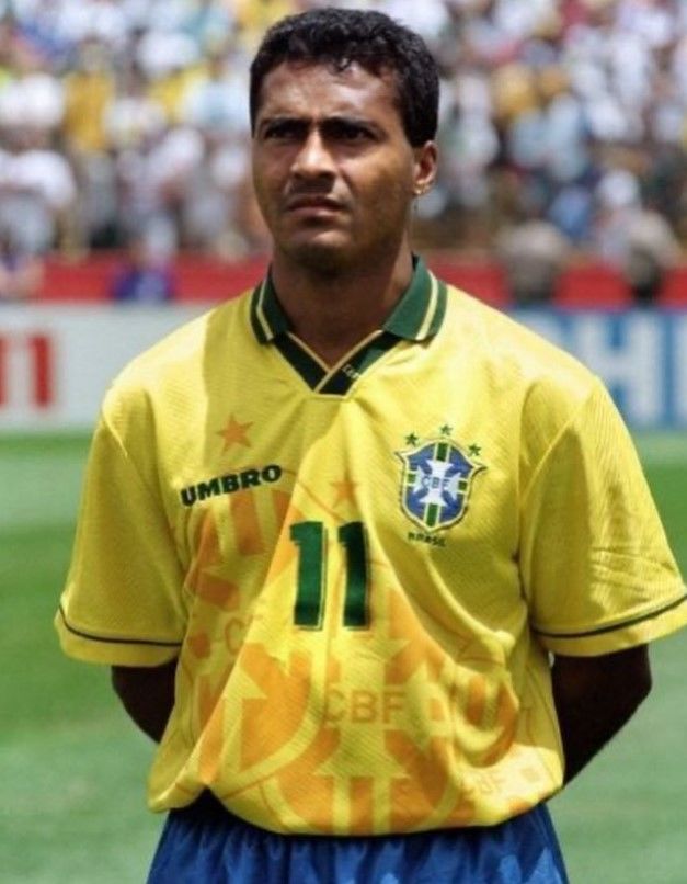 [서울=뉴시스] 브라질 축구계 전설 호마리우가 58세 나이로 복귀 소식을 알렸다고 BBC 등이 17일(현지시각) 보도했다. 사진은 호마리우의 옛 모습. (사진=호마리우 인스타그램 갈무리) 2024.04.18. *재판매 및 DB 금지