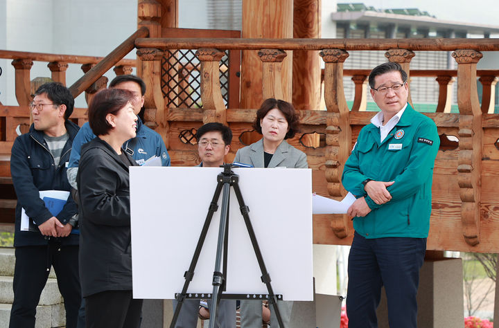 진병영 함양군수, 상림권역 관광 활성화 방안 논의